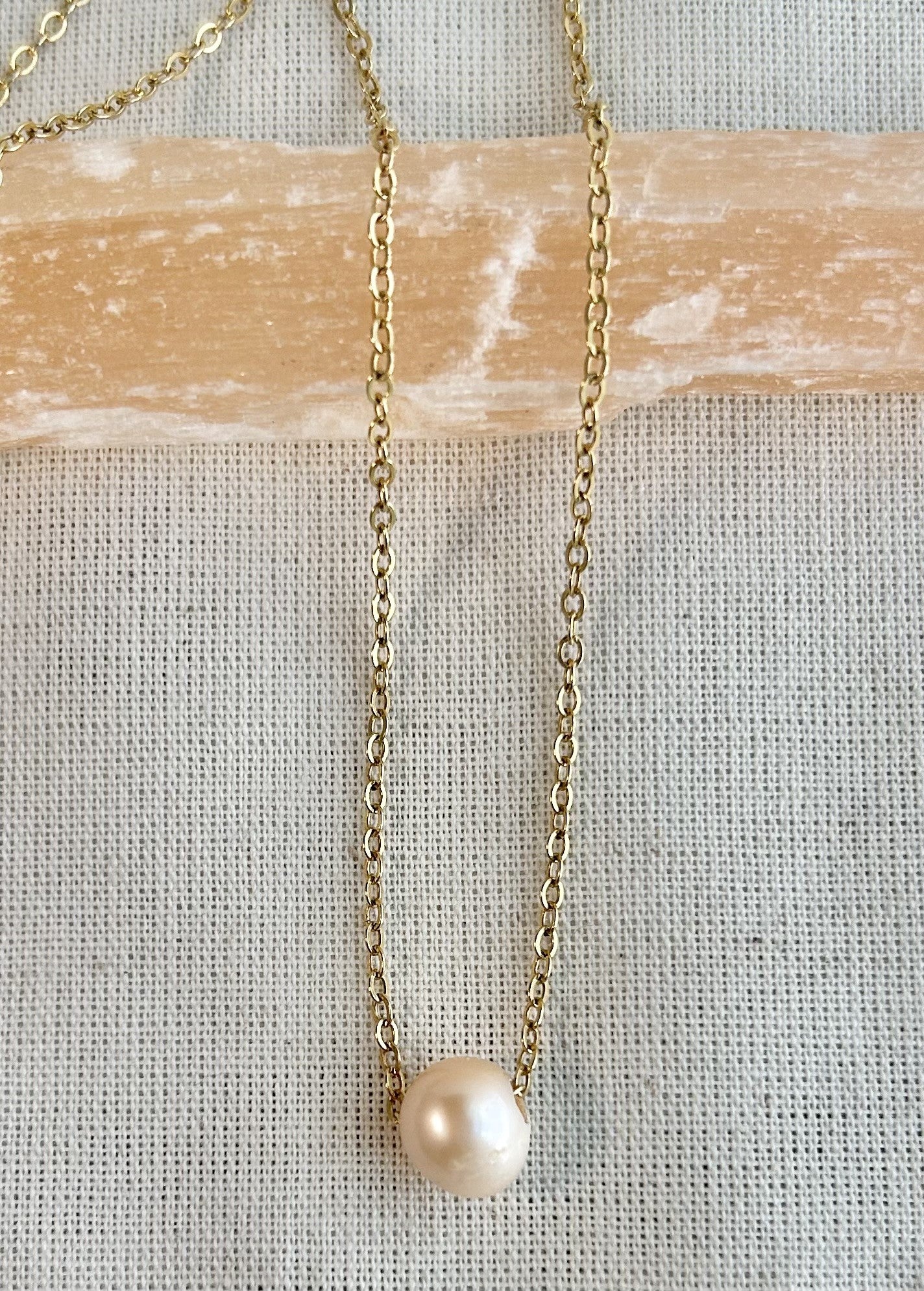 Peach Pearl Slide Necklace