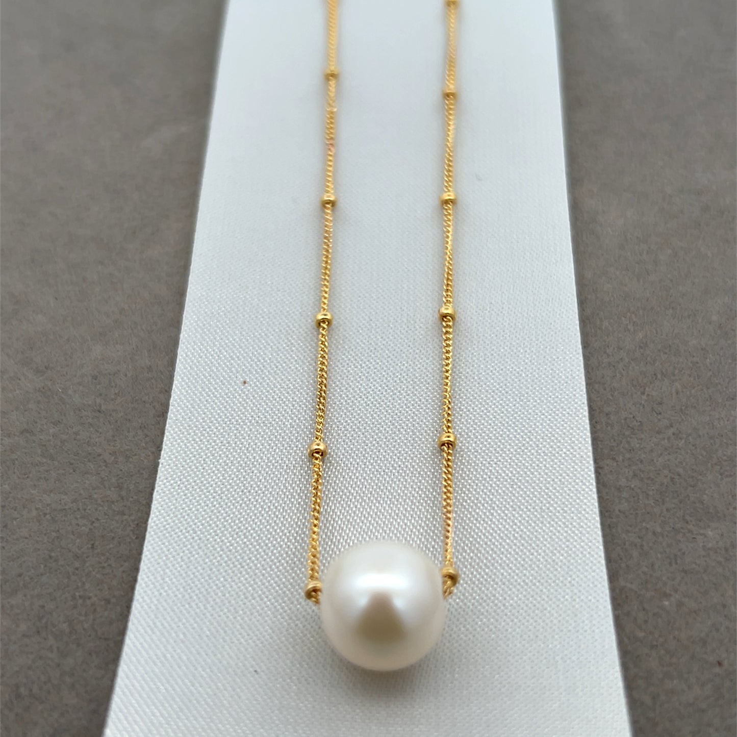 Floating Pearl Gold Necklace